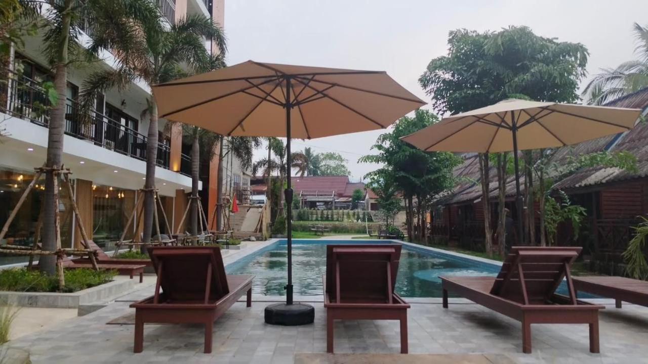 Vang Vieng Bungalows エクステリア 写真